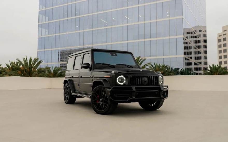 Black Mercedes-AMG G63